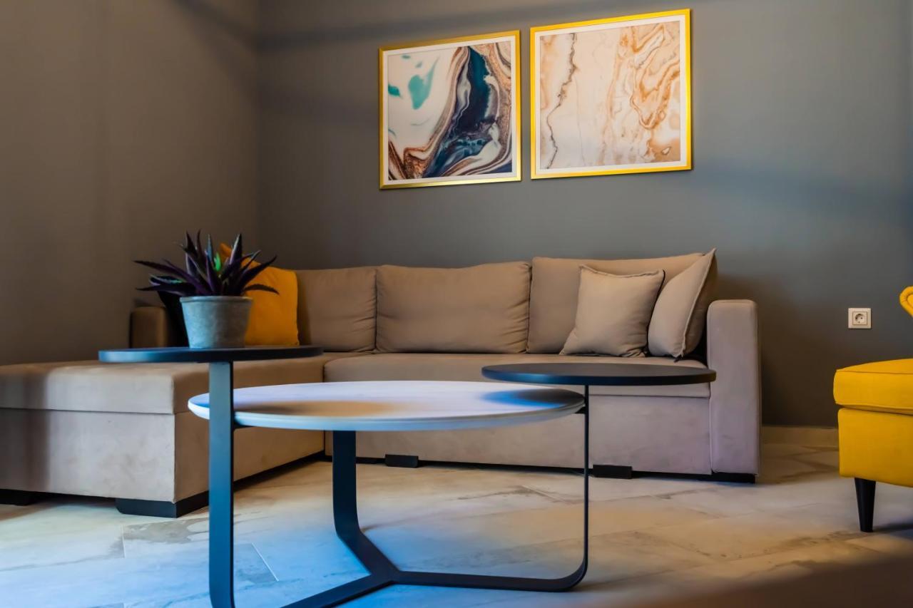Cozy Modern Apartment Inside The City Center Salonic Exterior foto