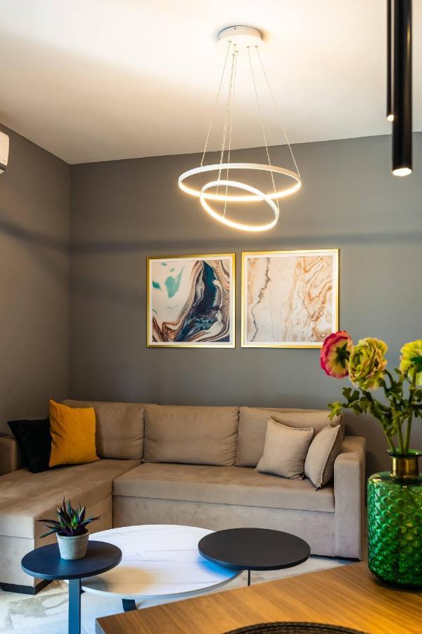 Cozy Modern Apartment Inside The City Center Salonic Exterior foto