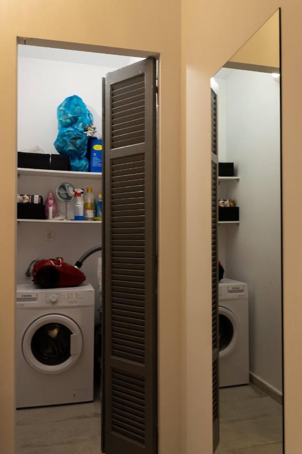 Cozy Modern Apartment Inside The City Center Salonic Exterior foto
